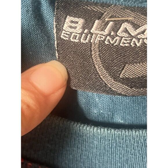 Vintage b.u.m. Equipment Graphic T Shirt, Large, Short Sleeve.          J - Picture 4 of 7